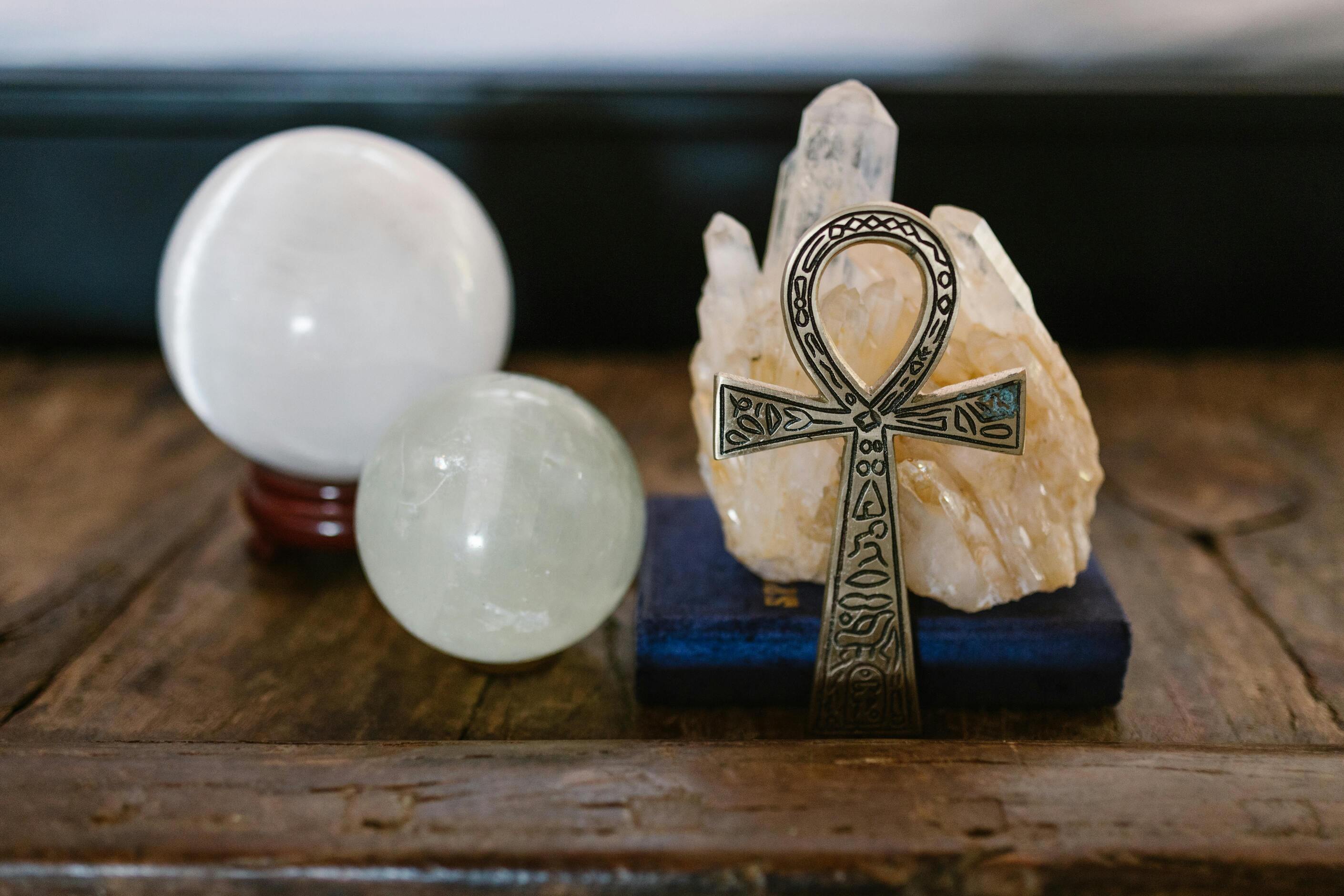 ЗАЩИТНЫЕ РИТУАЛЫ